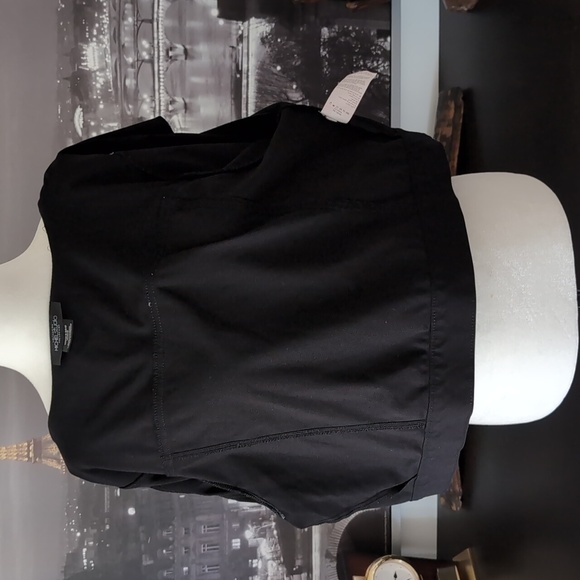 Michel Studio Black Boxy Button Down Cropped Shirt,Size 18. - Picture 9 of 9